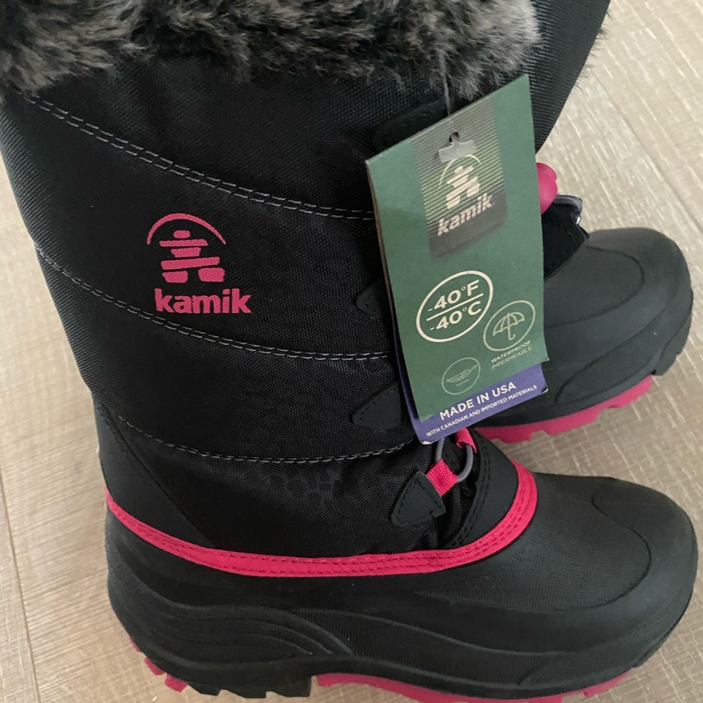Kamik Girl's Snowgypsy 3 Winter Boots size 5